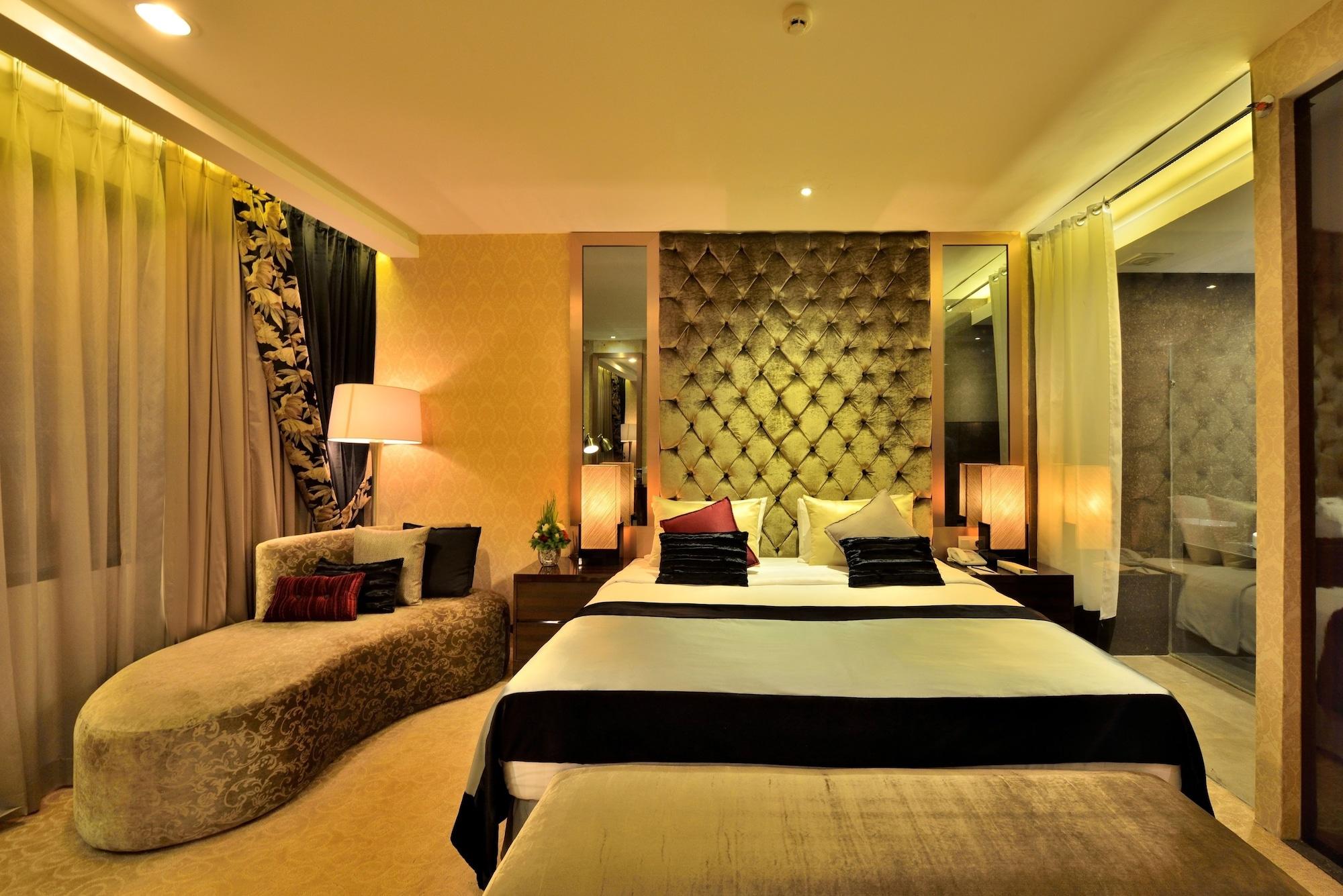 Amaroossa Grande Hotel Bekasi Buitenkant foto