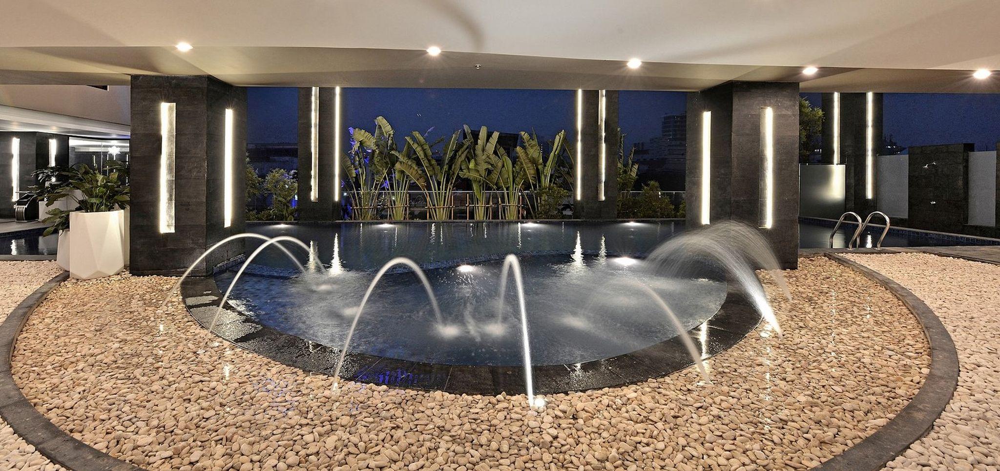 Amaroossa Grande Hotel Bekasi Buitenkant foto