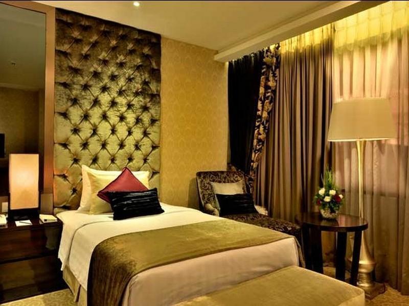 Amaroossa Grande Hotel Bekasi Buitenkant foto